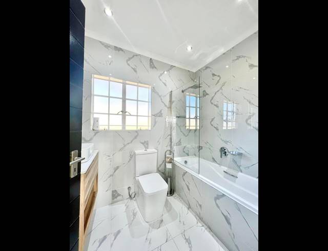 3 BEDROOM TOWNHOUSE FOR SALE IN LINCOLN MEADE